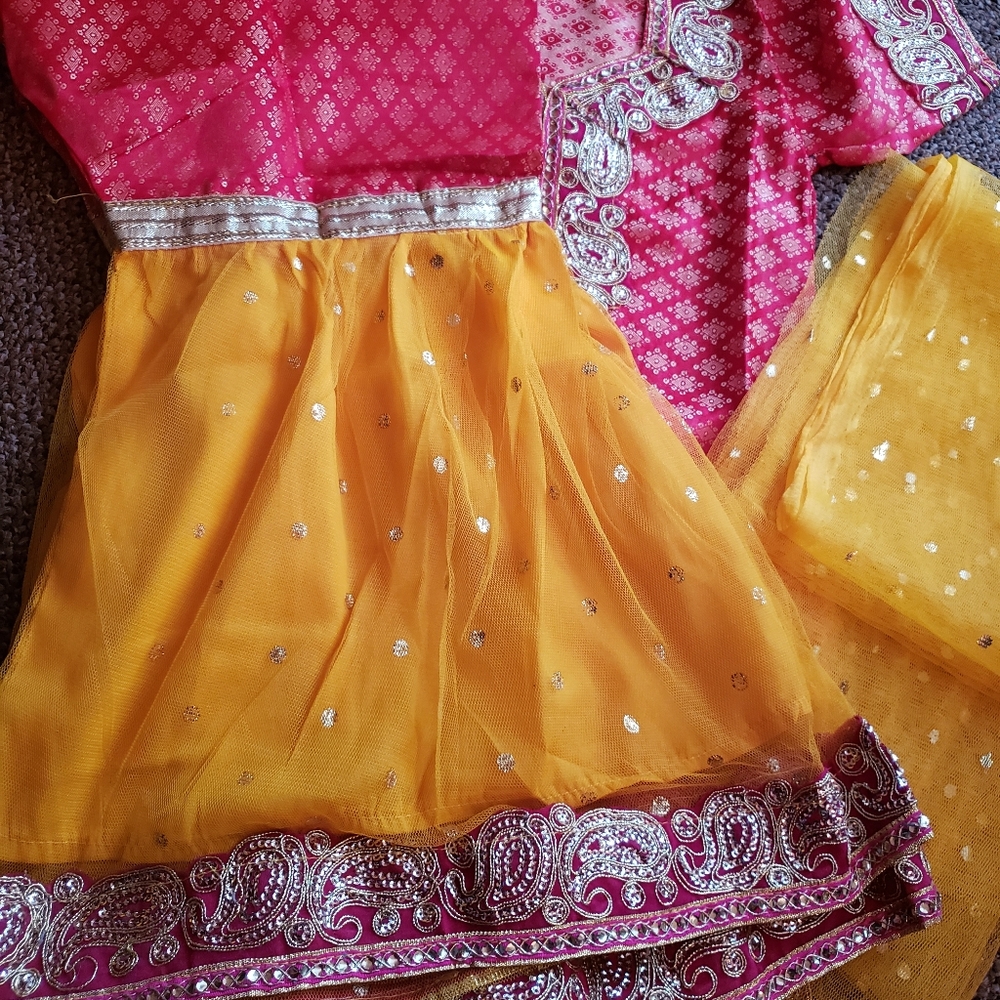 Pakistani Clothes